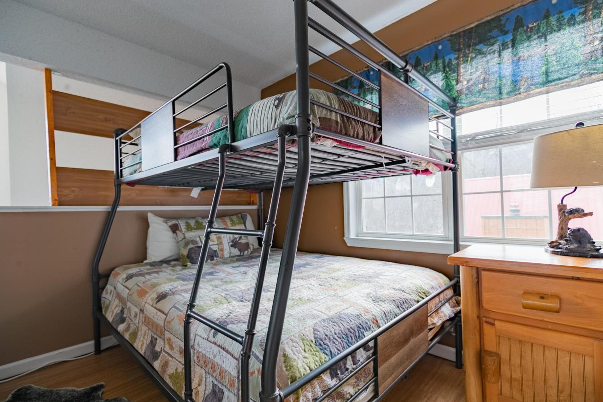 Heavenly View - Bear Themed Cabin, Hottub, Dog-Friendly, Near Gatlinburg Exterior photo