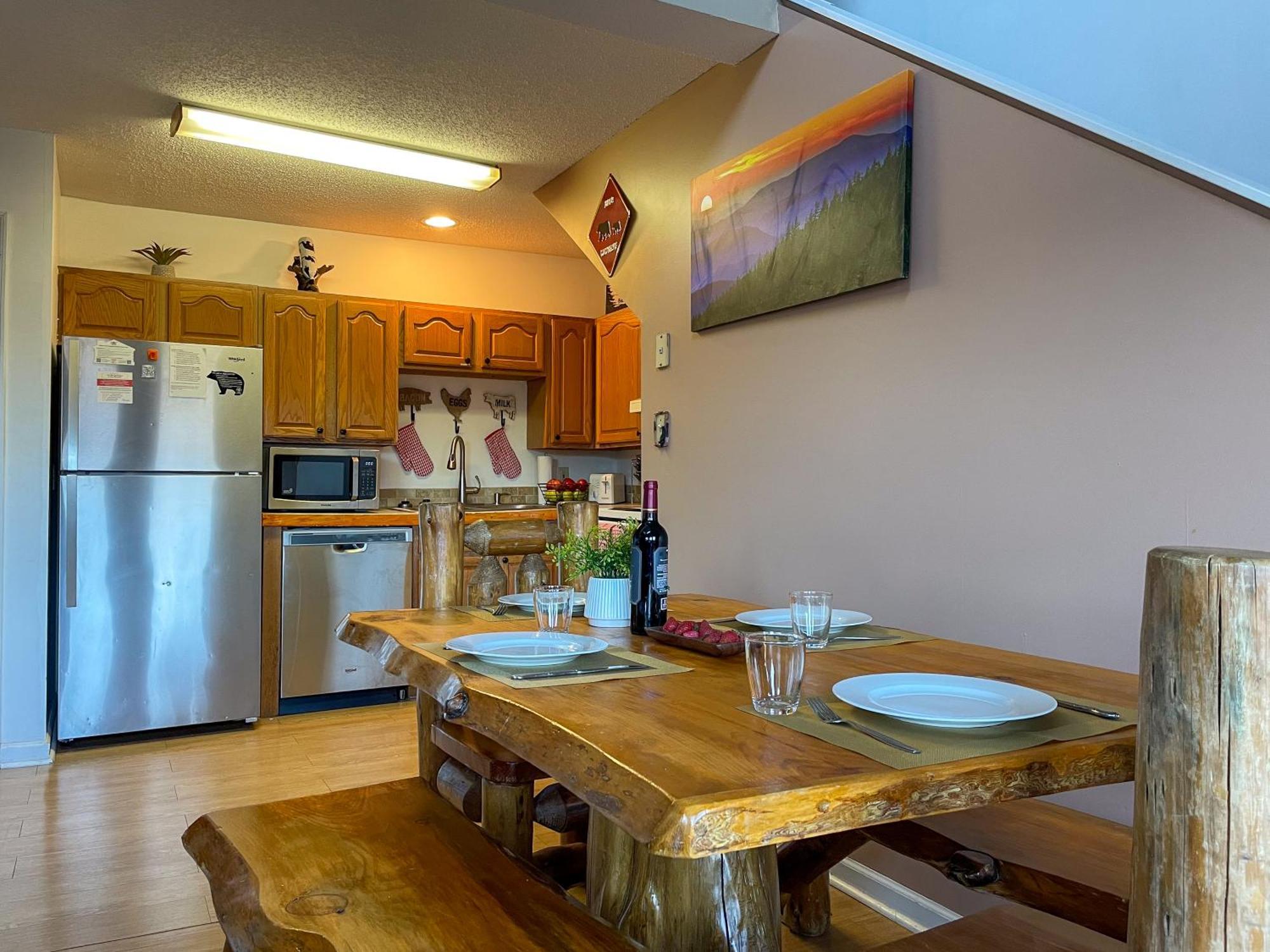 Heavenly View - Bear Themed Cabin, Hottub, Dog-Friendly, Near Gatlinburg Exterior photo